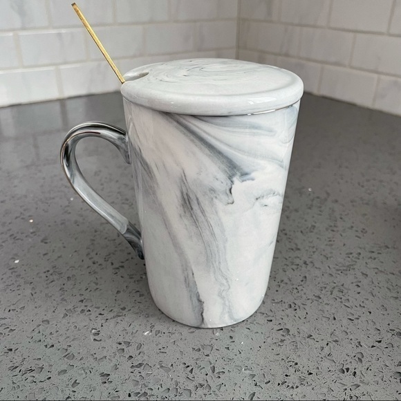 Not a Day Over Fabulous Ceramic Marble Gold Mug - Picture 4 of 10
